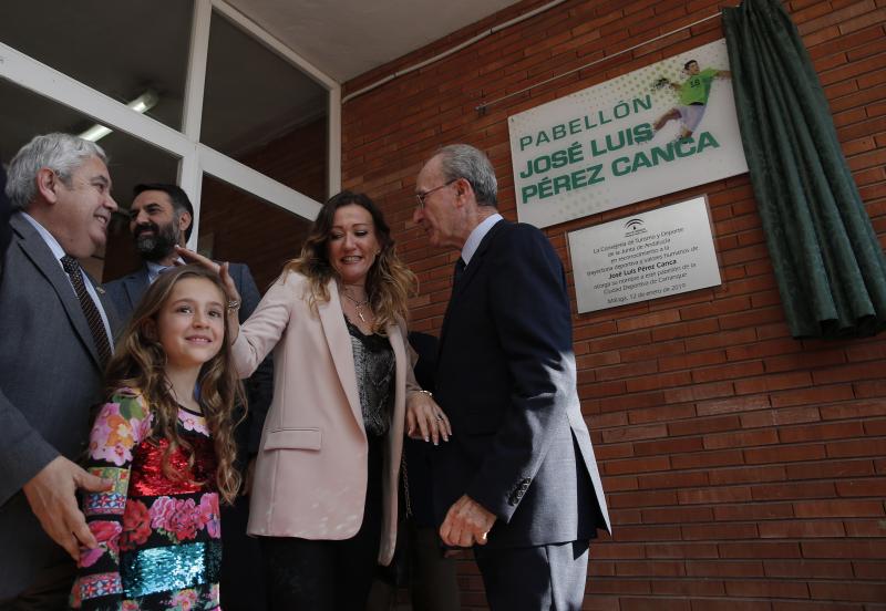 Fotos Homenaje al jugador de balonmano José Luis Pérez Canca que desde